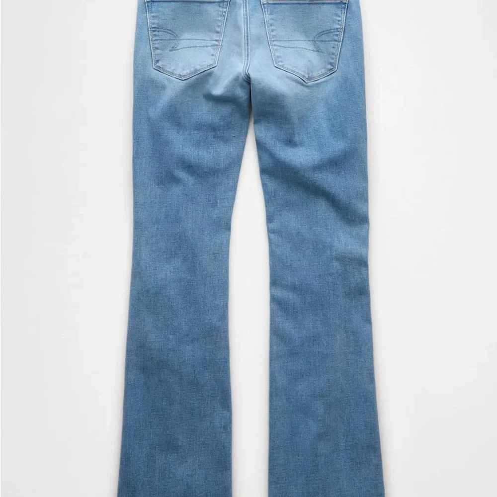 American Eagle Next Level Curvy High-Waisted Skinny Kick Jean - Picture 3 of 6